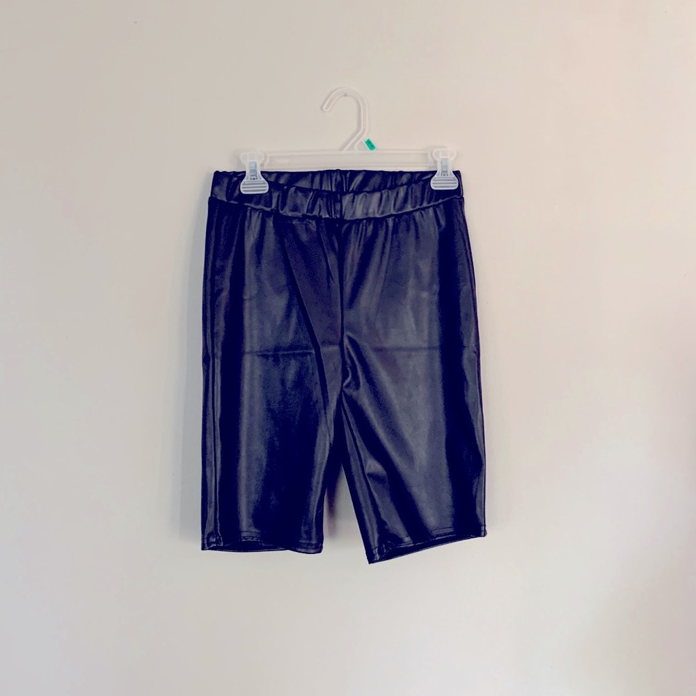 NWT New Look faux leather biker shorts